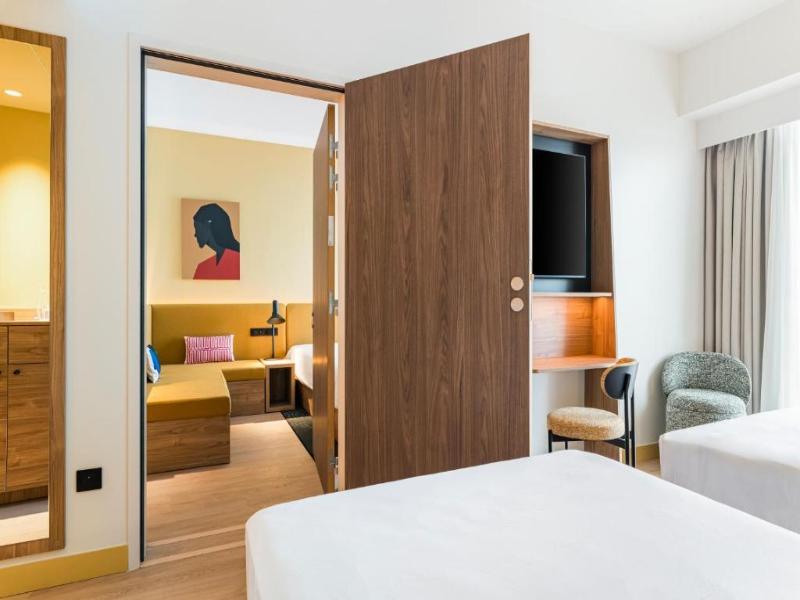 Hampton by Hilton Bordeaux Merignac Airport image
