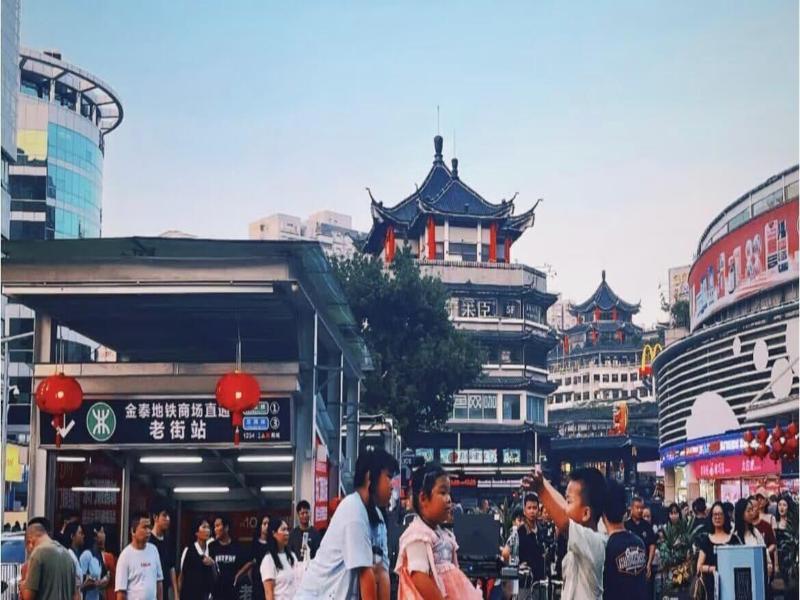 CYBO Station SSAW Shangpin Hotel Luohu Shenzhen image