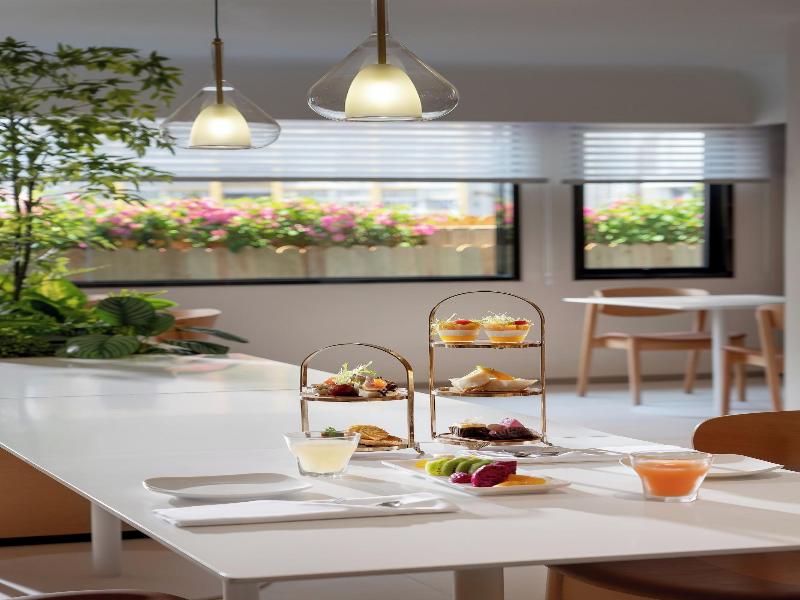 CYBO Station SSAW Shangpin Hotel Luohu Shenzhen image