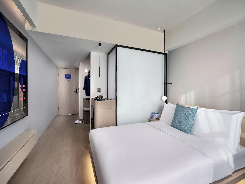 CYBO Station SSAW Shangpin Hotel Luohu Shenzhen image