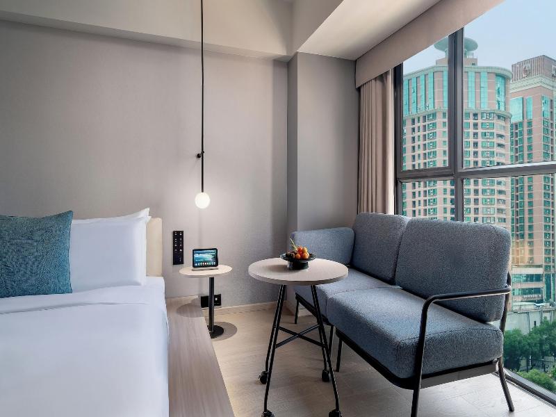 CYBO Station SSAW Shangpin Hotel Luohu Shenzhen image