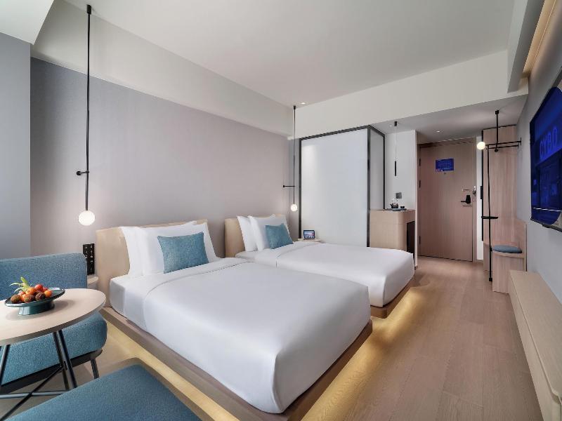 CYBO Station SSAW Shangpin Hotel Luohu Shenzhen image