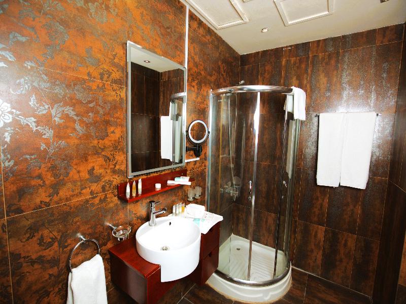 Al Manzil Hotel W.l.l image