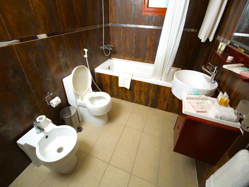 Al Manzil Hotel W.l.l image