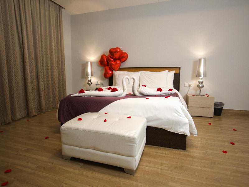 Al Manzil Hotel W.l.l image