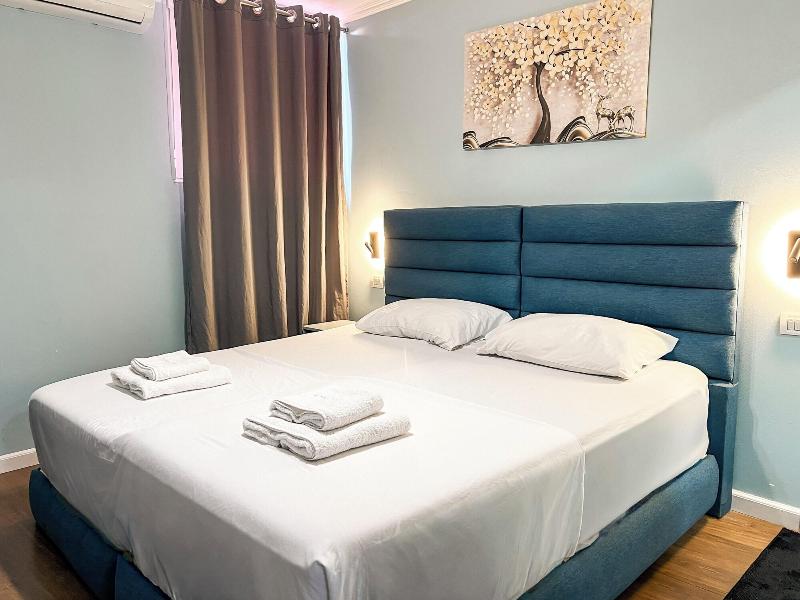 Hotel Tier Center image