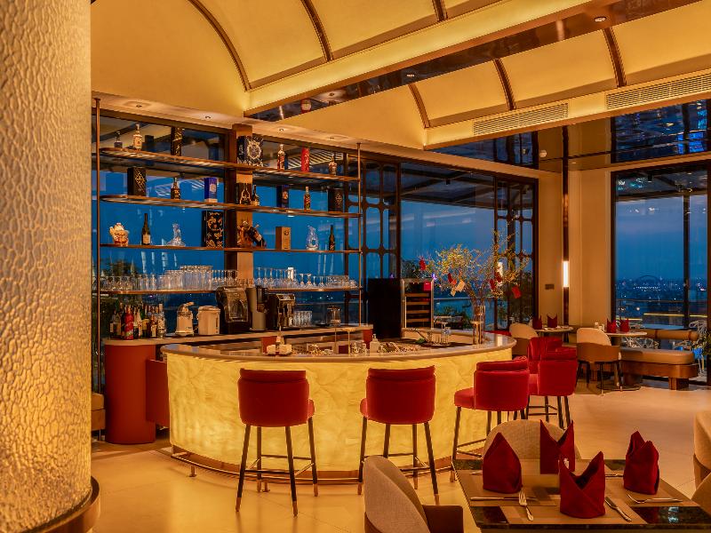 The Iris Signature Hotel And Spa