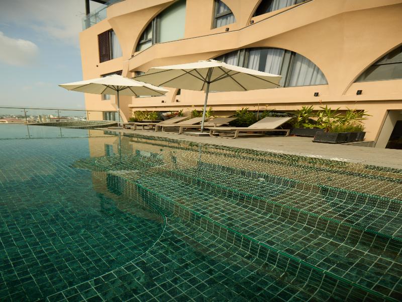 The Iris Signature Hotel And Spa