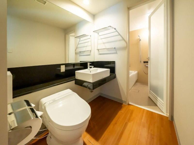 Hotel Monterey La Soeur Naha image