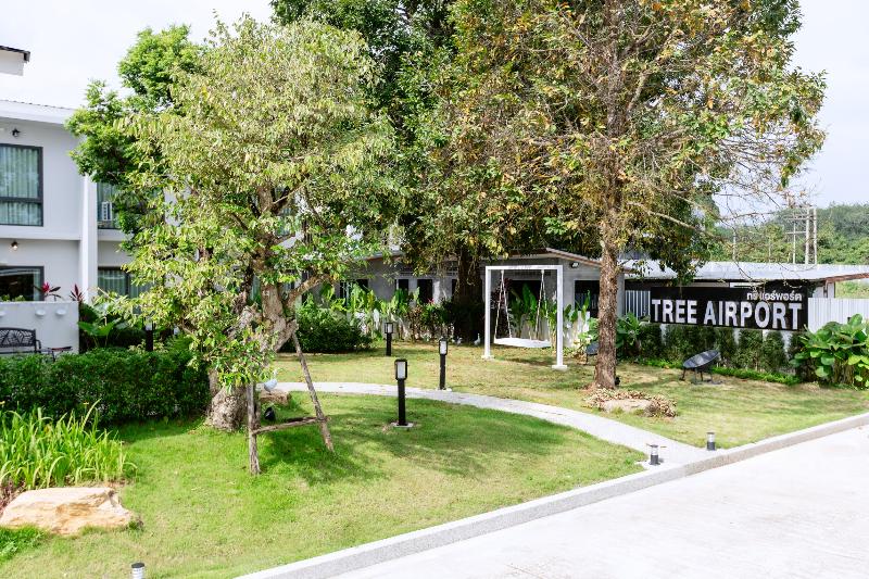 Tree Airport Hotel - Image 8