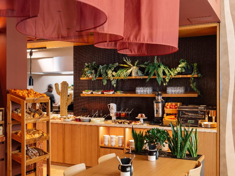 Hotel Schani City image