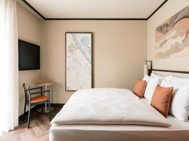 Hotel Schani City image