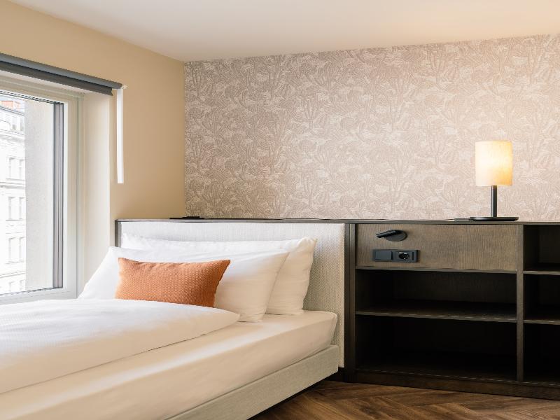 Hotel Schani City image