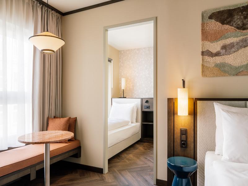 Hotel Schani City image
