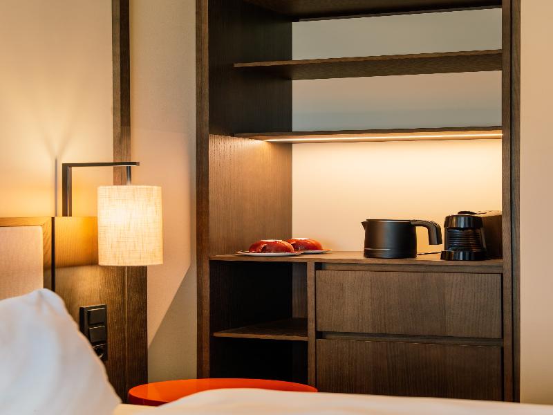 Hotel Schani City image