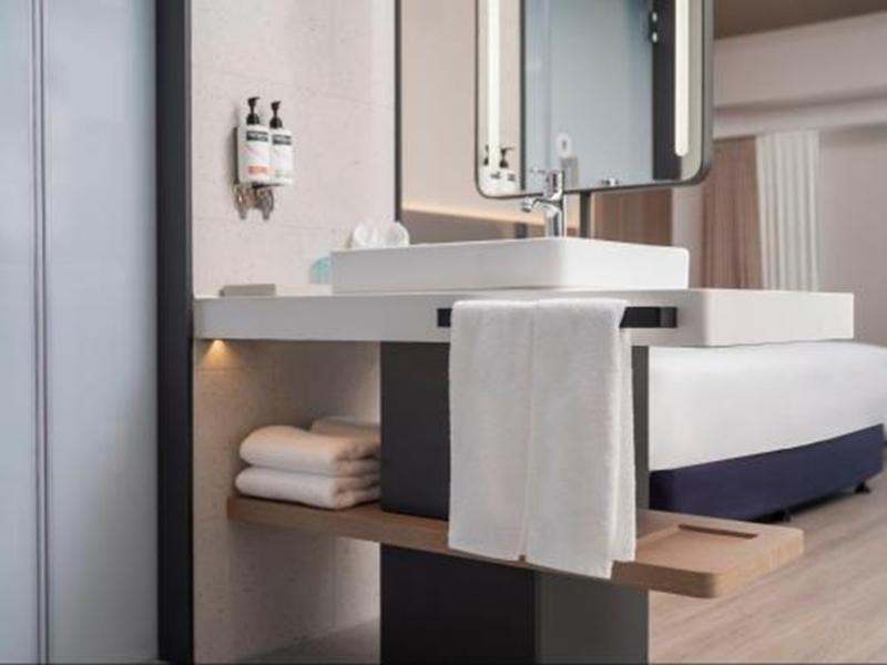 Holiday Inn Express Aksu image