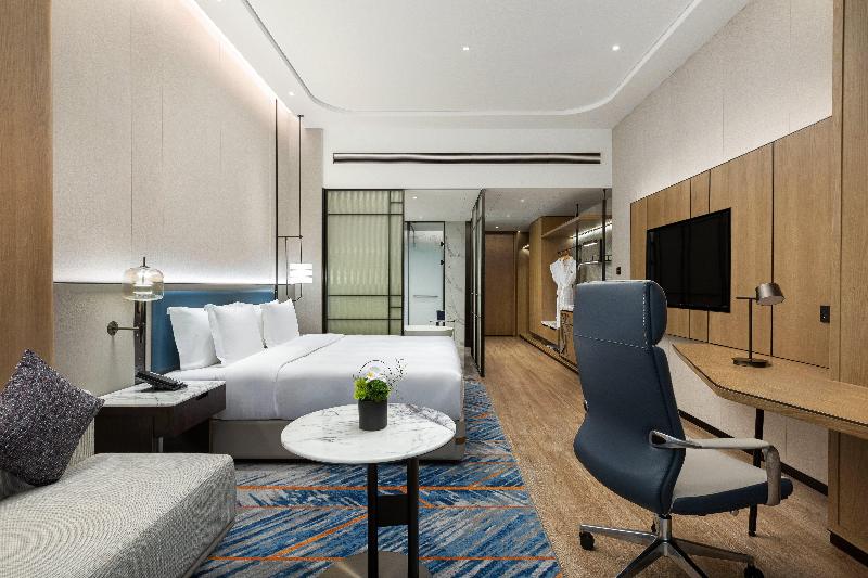Crowne Plaza Huaihua image