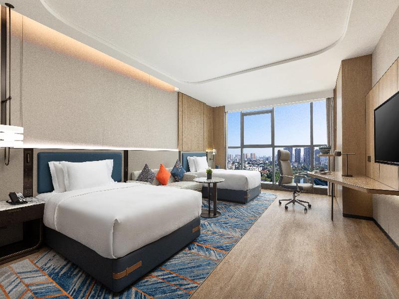 Crowne Plaza Huaihua image