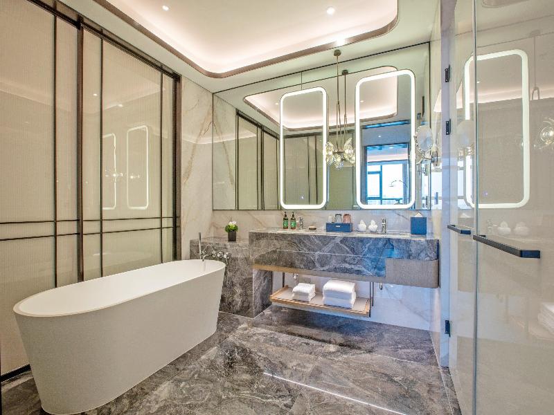 Crowne Plaza Huaihua image