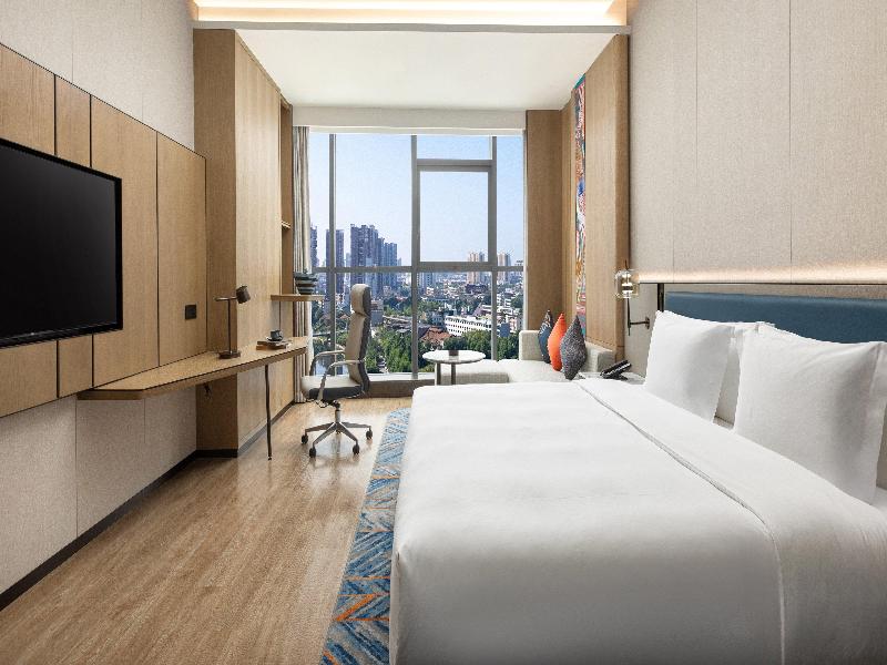 Crowne Plaza Huaihua image