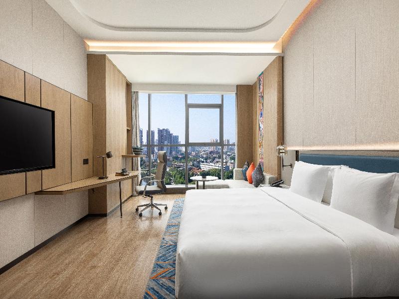 Crowne Plaza Huaihua image