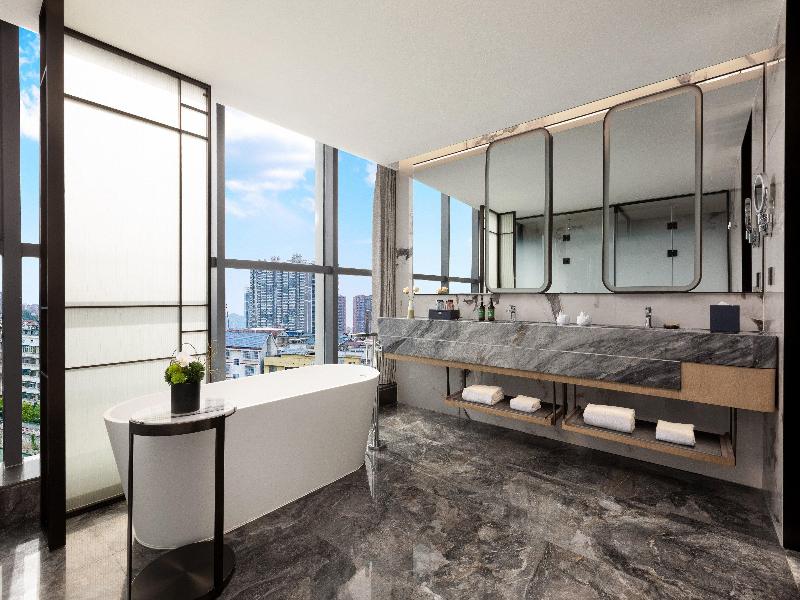 Crowne Plaza Huaihua image