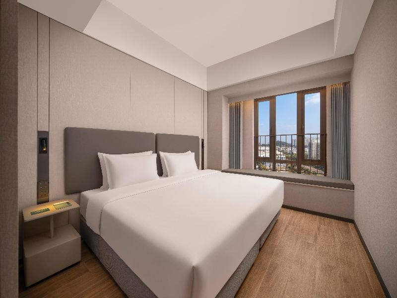 Holiday Inn Hotel & Suites Guangzhou South Station image