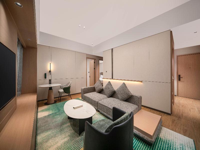 Holiday Inn Hotel & Suites Guangzhou South Station image