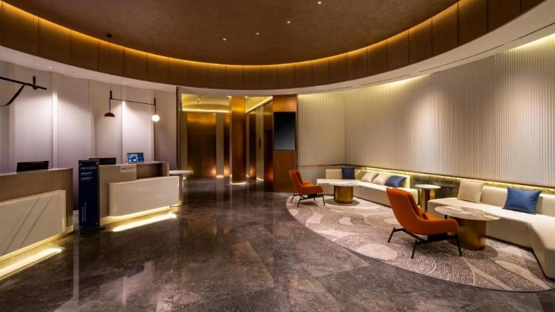 Holiday Inn Express Shenzhen Sports Center — view