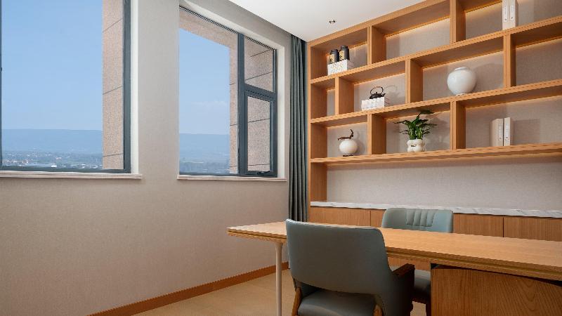 Holiday Inn Weinan High-Tech Zone image