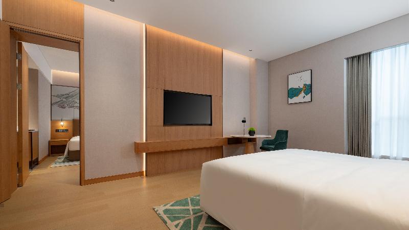 Holiday Inn Weinan High-Tech Zone image