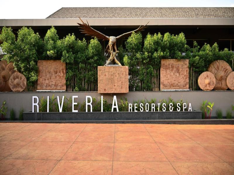 Mastiff Select Riveria Resort by OTHPL