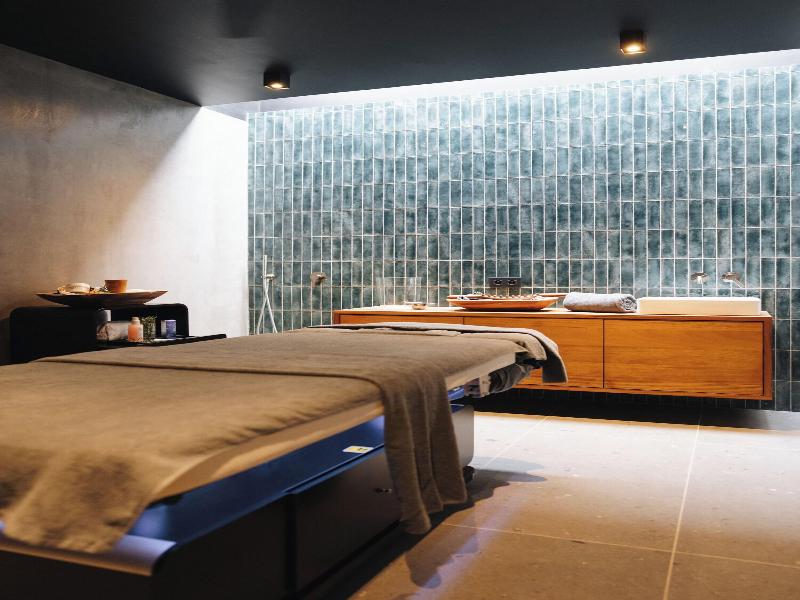 Wood Hotel & Spa image