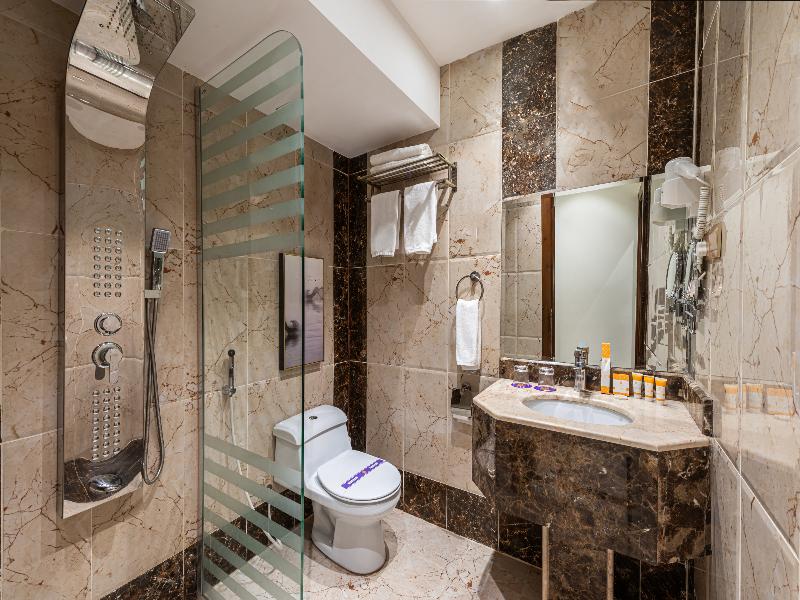 Al Qasr Al Tahlia Khamis Mushit image