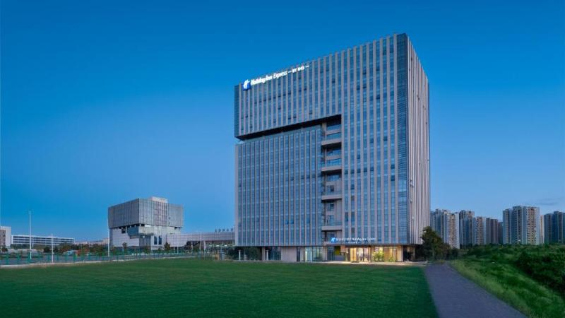 Holiday Inn Express Kunming Changshui Airport — general view