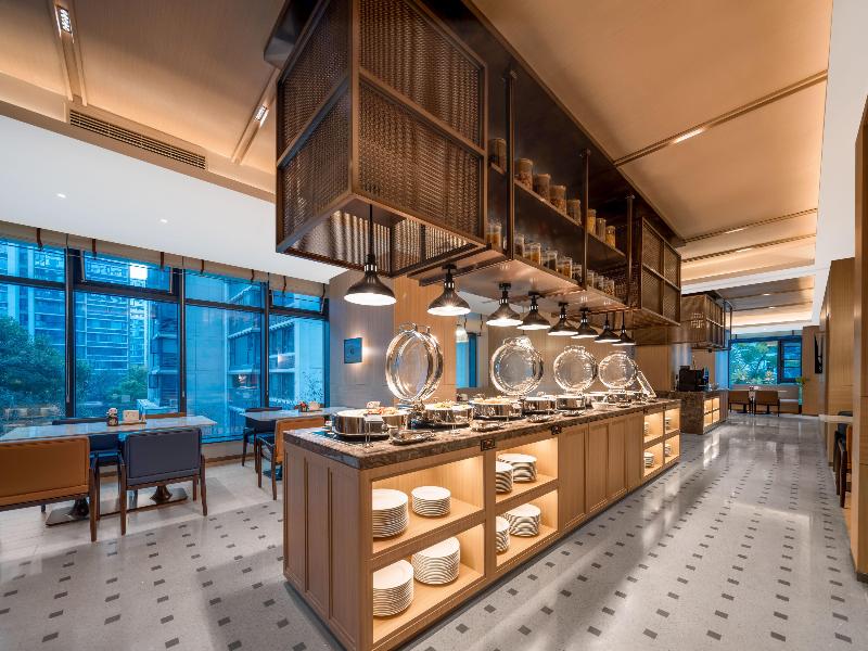 Holiday Inn Express Chengdu Shuangliu Chuanda Road image