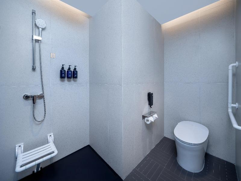 Holiday Inn Express Chengdu Shuangliu Chuanda Road image