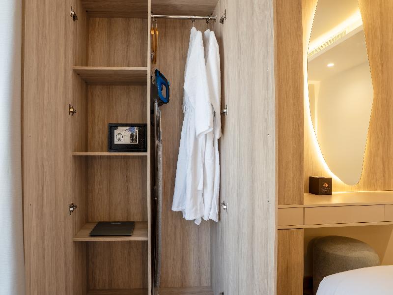 Visit Hotel image