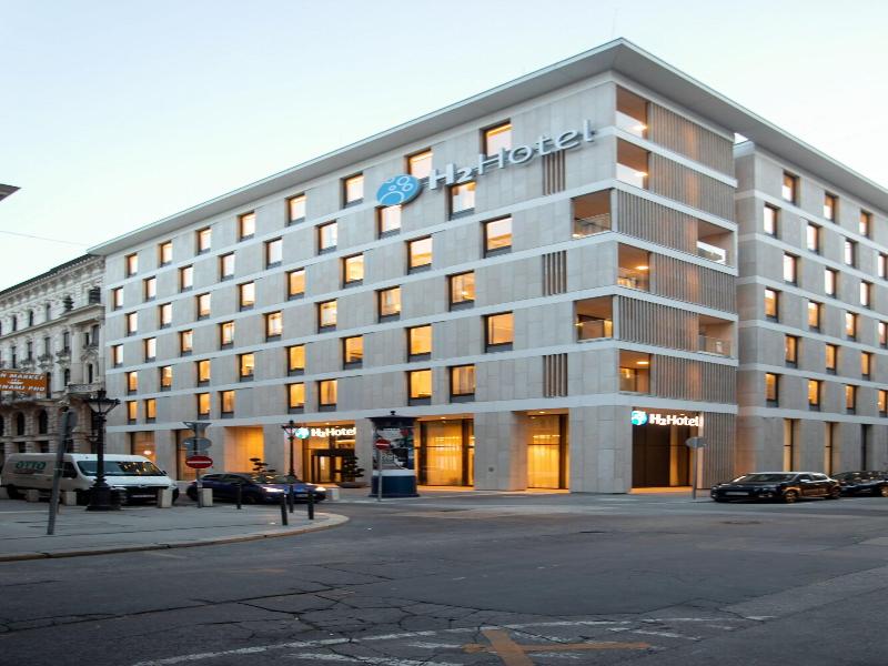 H2 Hotel Budapest image