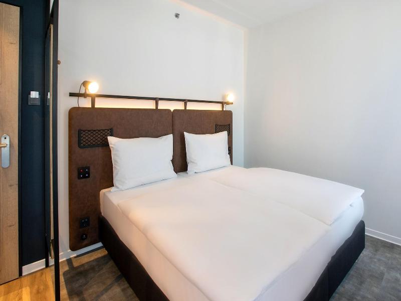 H2 Hotel Budapest image
