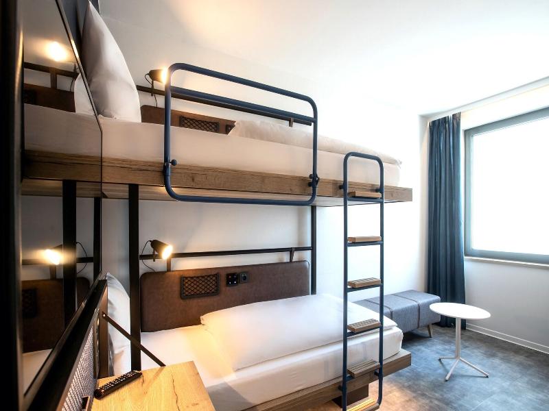 H2 Hotel Budapest image