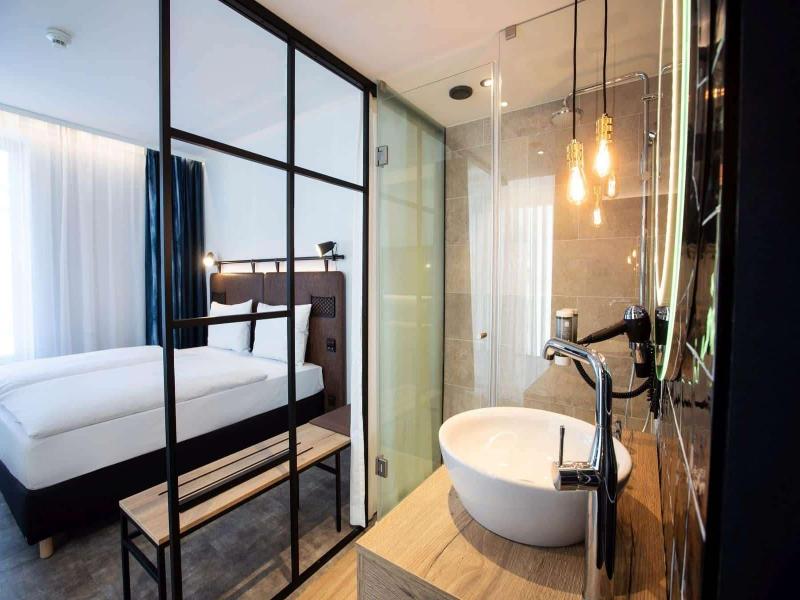 H2 Hotel Budapest image