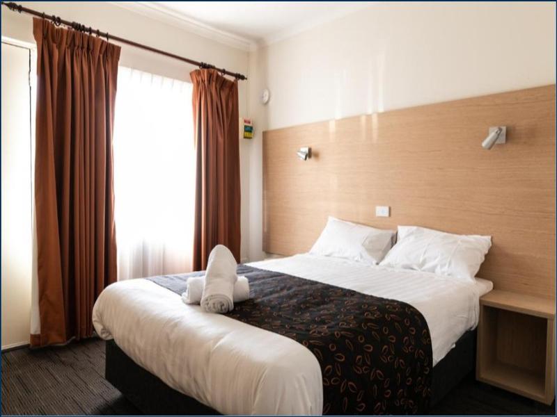 Sphinx Hotel image