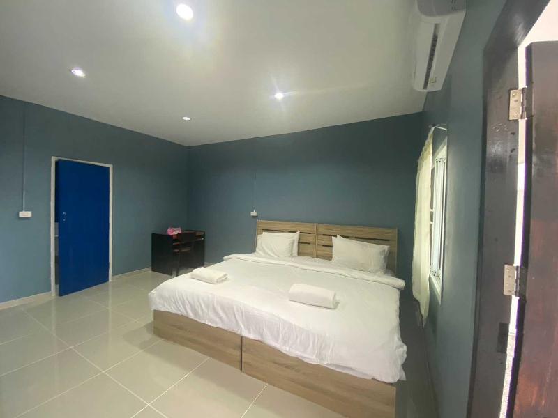 Collection O To The Sea Resort Thailand image