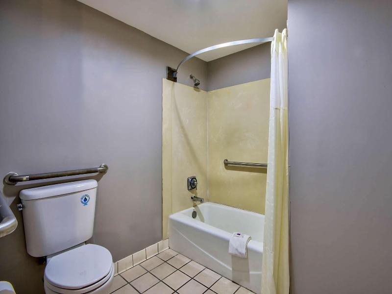Motel 6 Jeffersonville, IN - Louisville image
