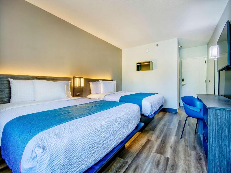 Motel 6 Jeffersonville, IN - Louisville image