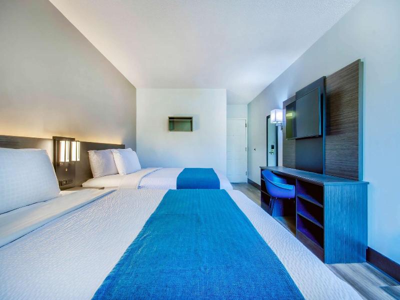 Motel 6 Jeffersonville, IN - Louisville image