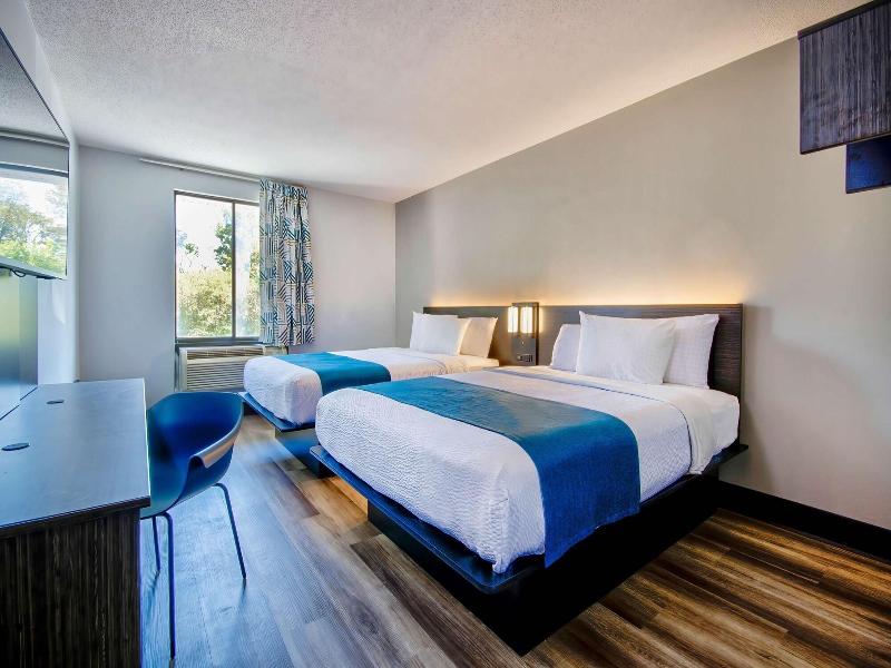 Motel 6 Jeffersonville, IN - Louisville image