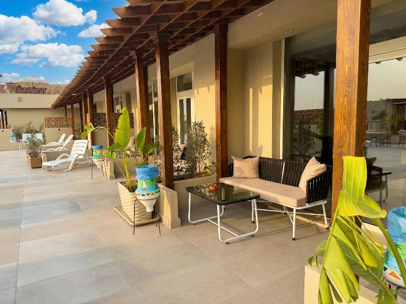 Pyramids Khan Hotel image