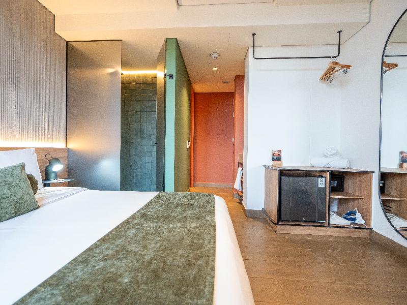 Hunters Concept Hotel By Jalo image